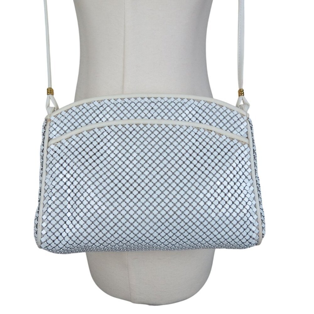 Vintage WHITING & DAVIS Purse White Metal Mesh Crossbody Pockets Zip 80s 90s